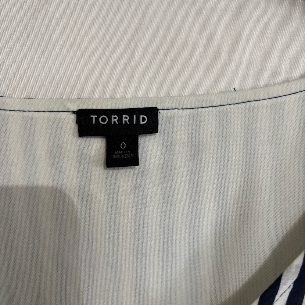 TORRID - Picture 2 of 9